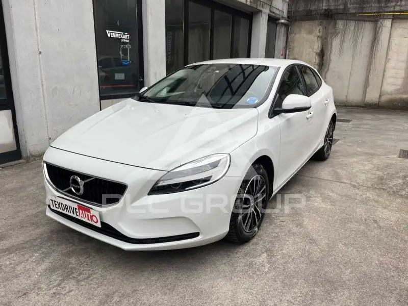 2019 Volvo V40