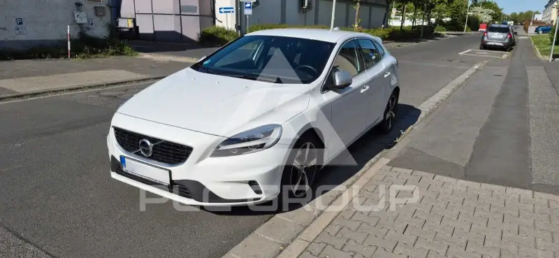 2019 Volvo V40