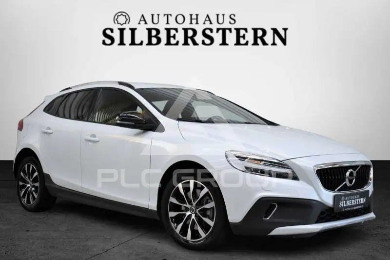 2019 Volvo V40