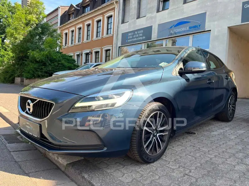 2019 Volvo V40