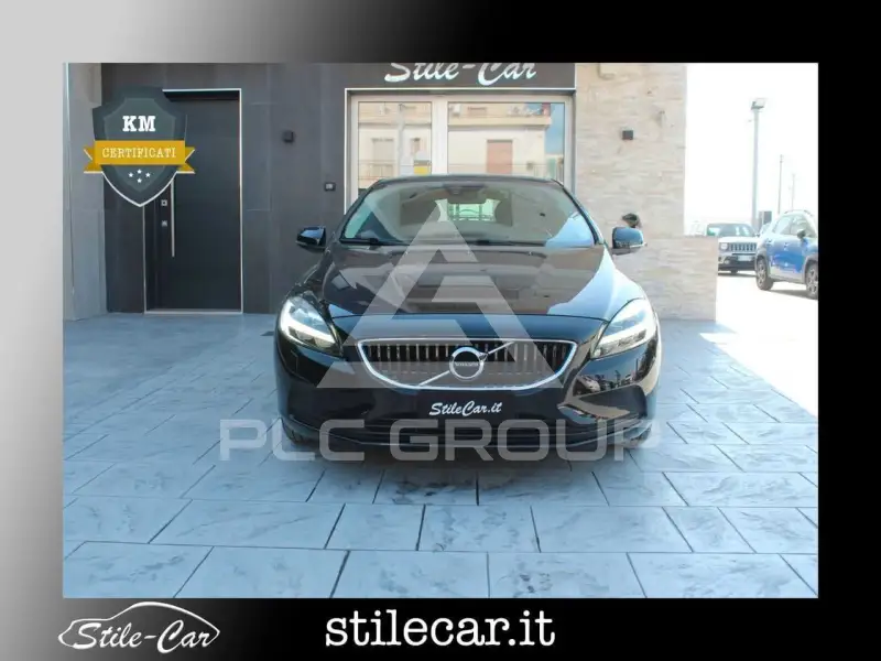 2019 Volvo V40