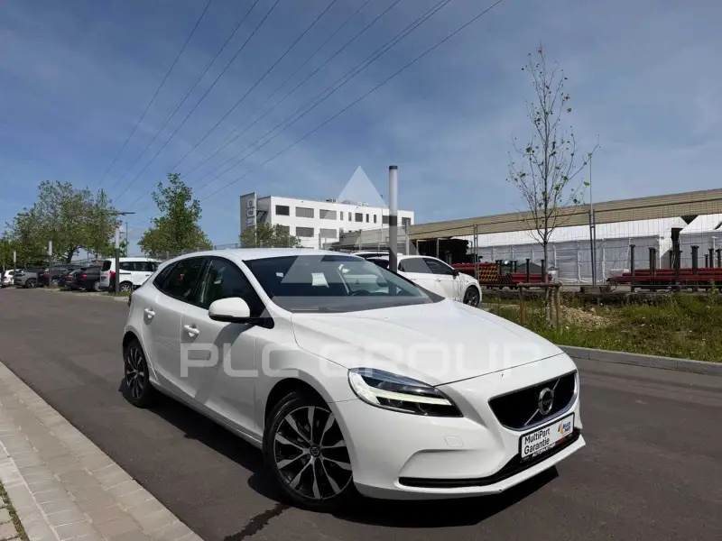 2019 Volvo V40