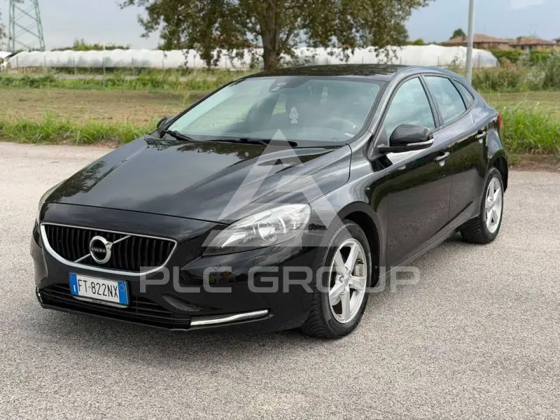 2019 Volvo V40