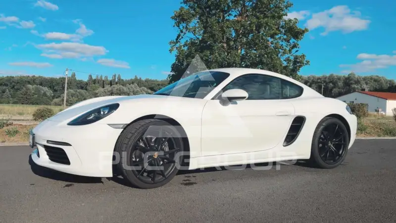 2019 Porsche Cayman