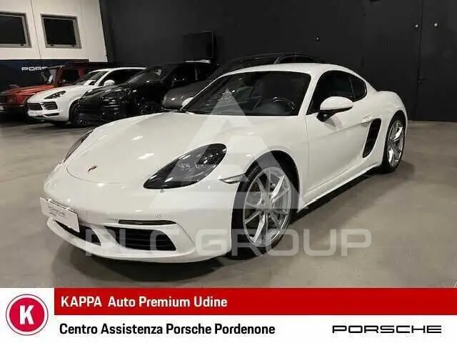 2019 Porsche Cayman