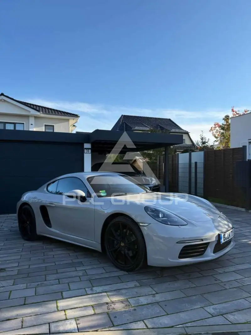 2019 Porsche Cayman