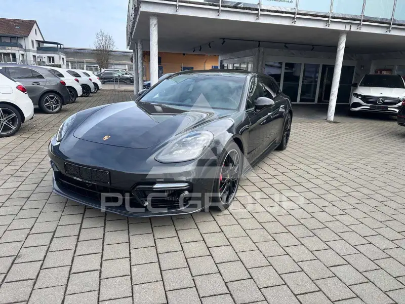 2019 Porsche Panamera