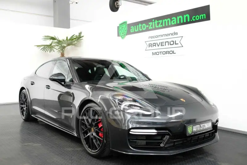 2019 Porsche Panamera