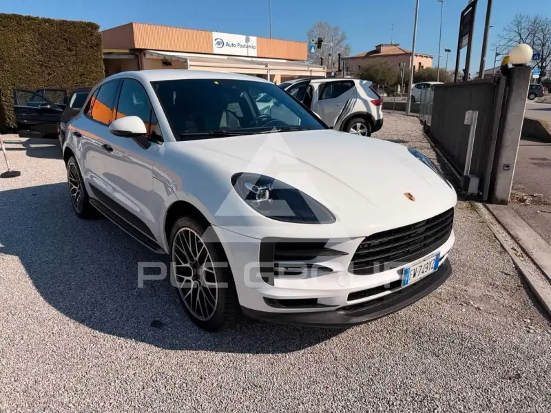 2019 Porsche MACAN