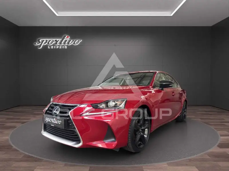 2019 Lexus IS300