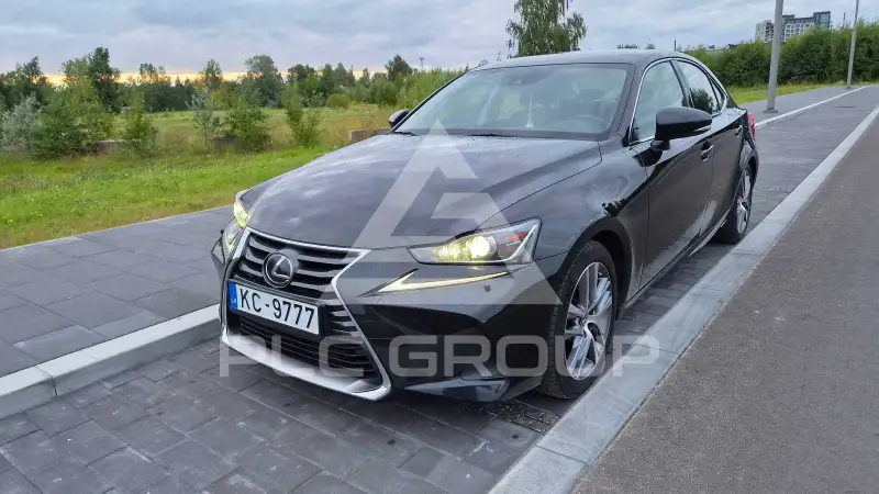 2019 Lexus IS300