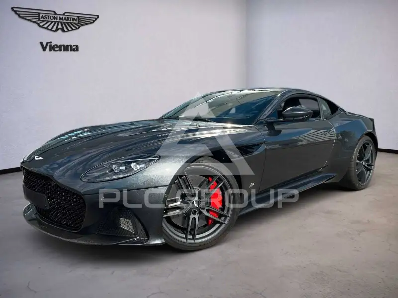 2019 Aston Martin DBS