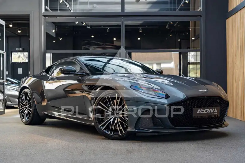 2019 Aston Martin DBS