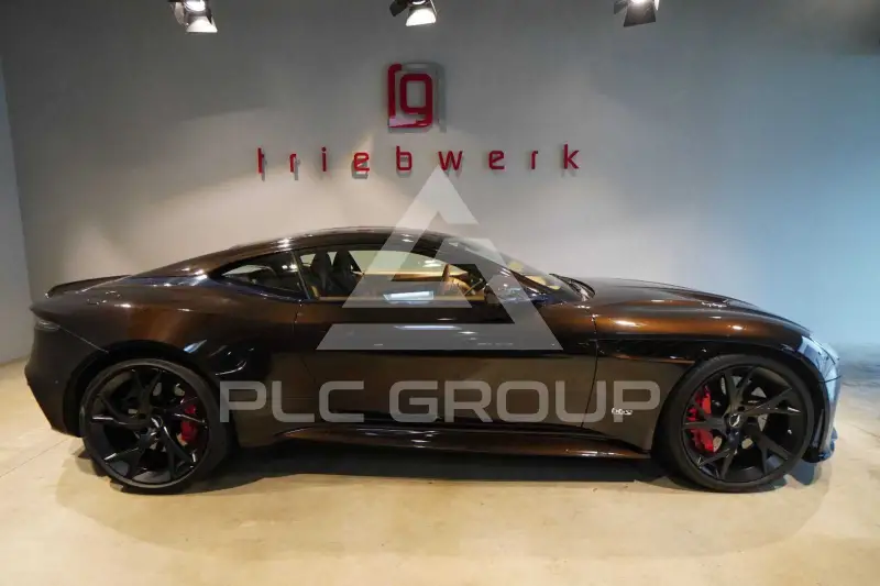 2019 Aston Martin DBS