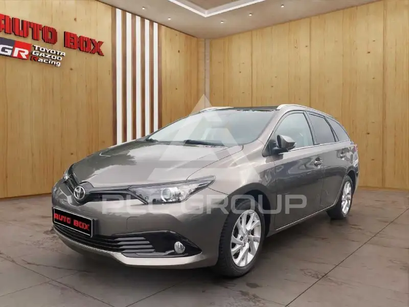 2019 Toyota AURIS