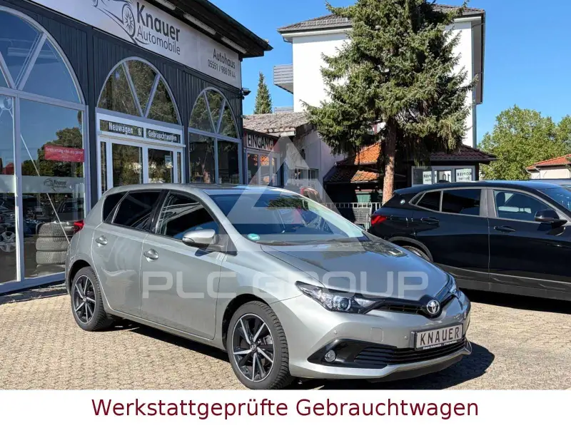 2019 Toyota AURIS