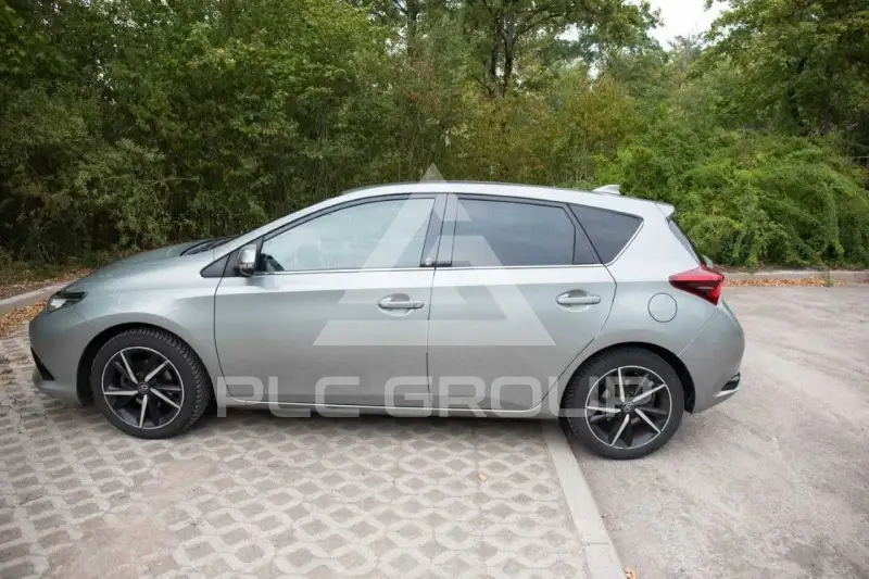2019 Toyota AURIS