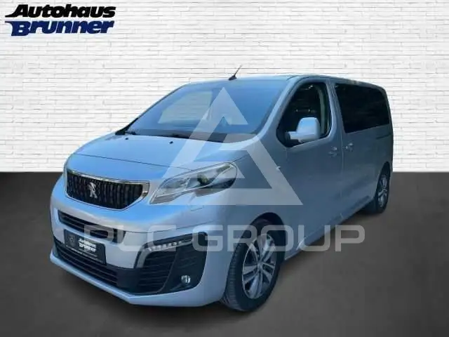 2019 Peugeot Traveller