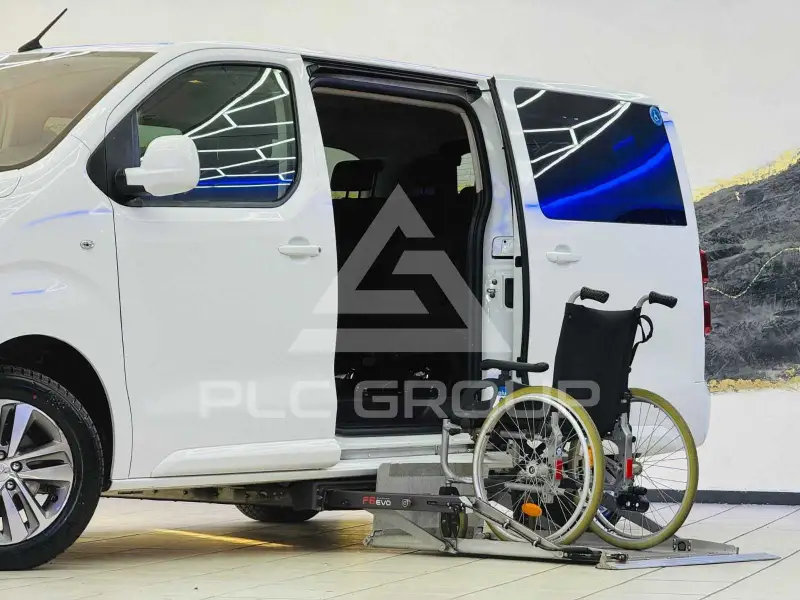 2019 Peugeot Traveller