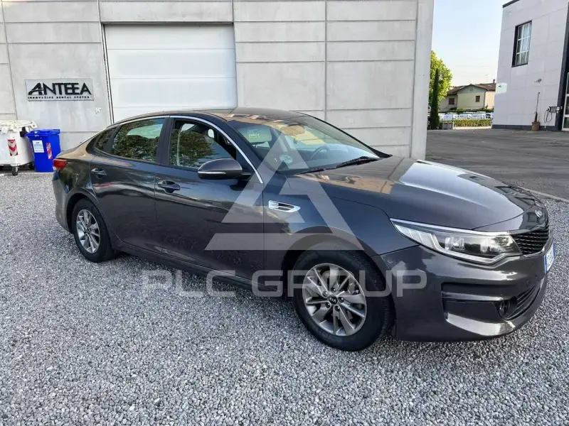 2019 KIA Optima