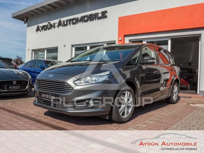2019 Ford S-Max
