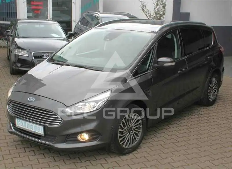 2019 Ford S-Max