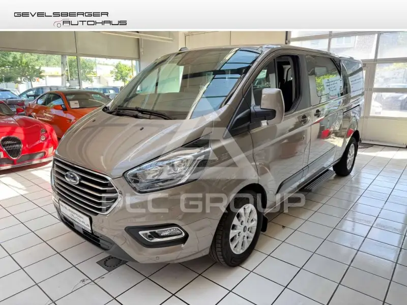 2019 Ford Tourneo