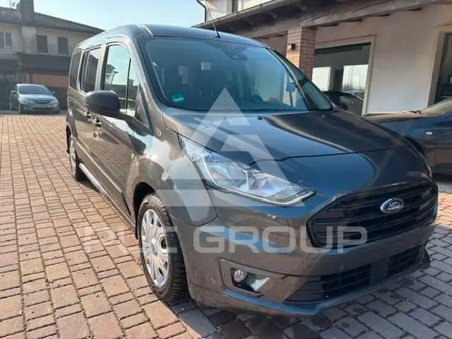 2019 Ford Tourneo