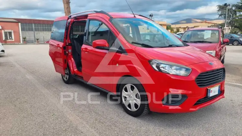 2019 Ford Tourneo
