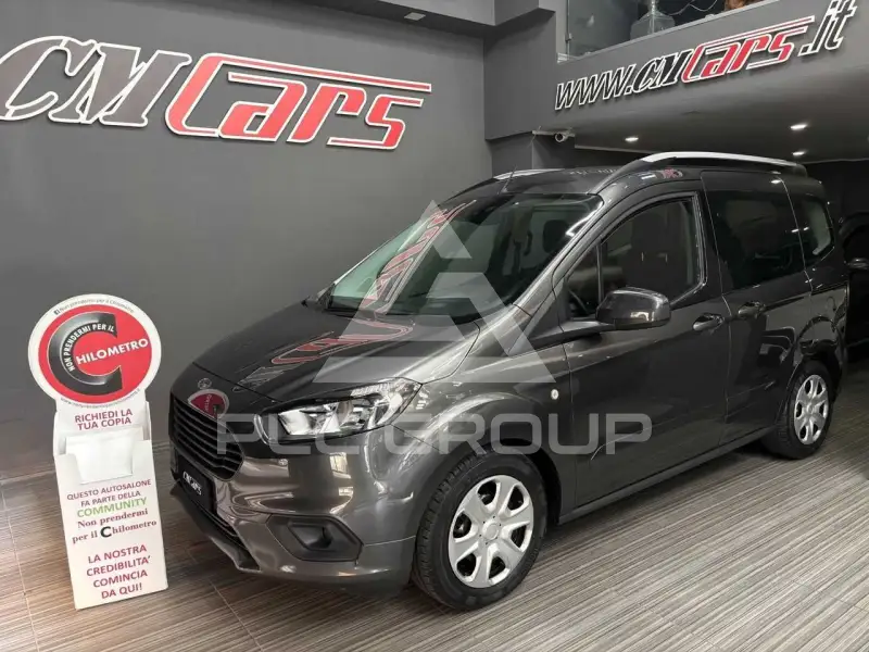 2019 Ford Tourneo
