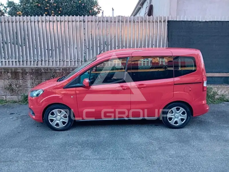 2019 Ford Tourneo