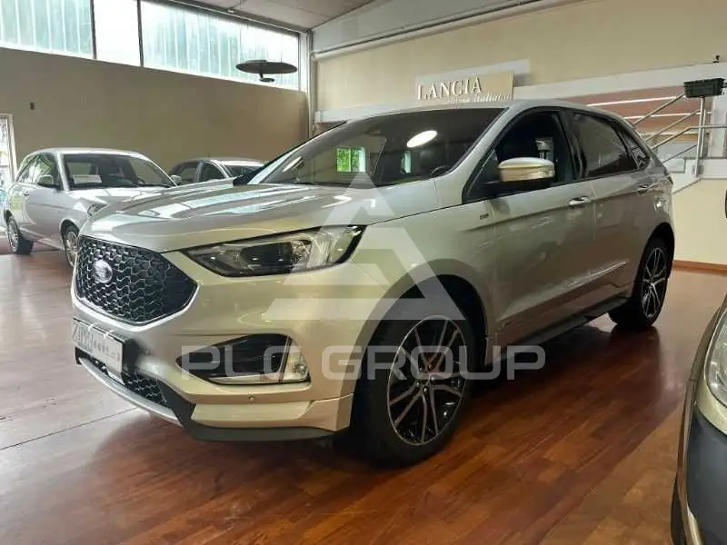 2019 Ford EDGE