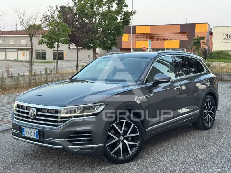 2019 Volkswagen Touareg