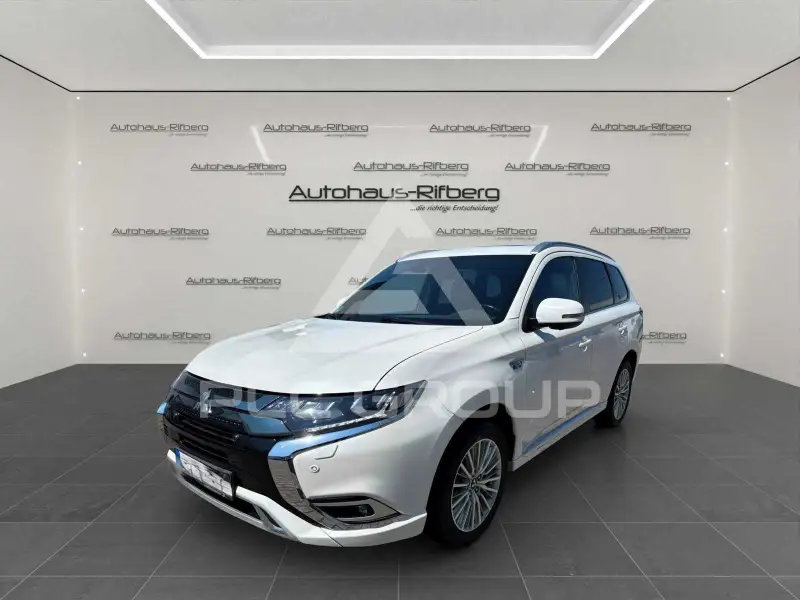 2020 Mitsubishi OUTLANDER