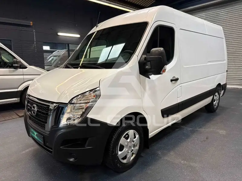 2020 Nissan NV 400