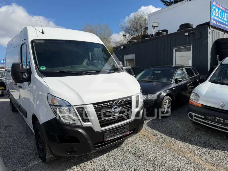 2020 Nissan NV 400