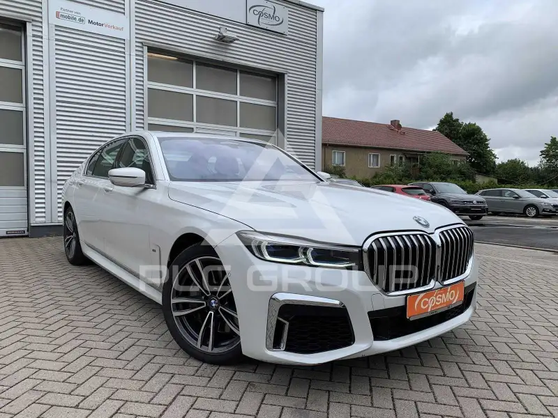 2020 BMW 740