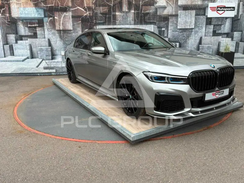 2020 BMW 740