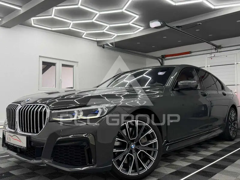2020 BMW 740