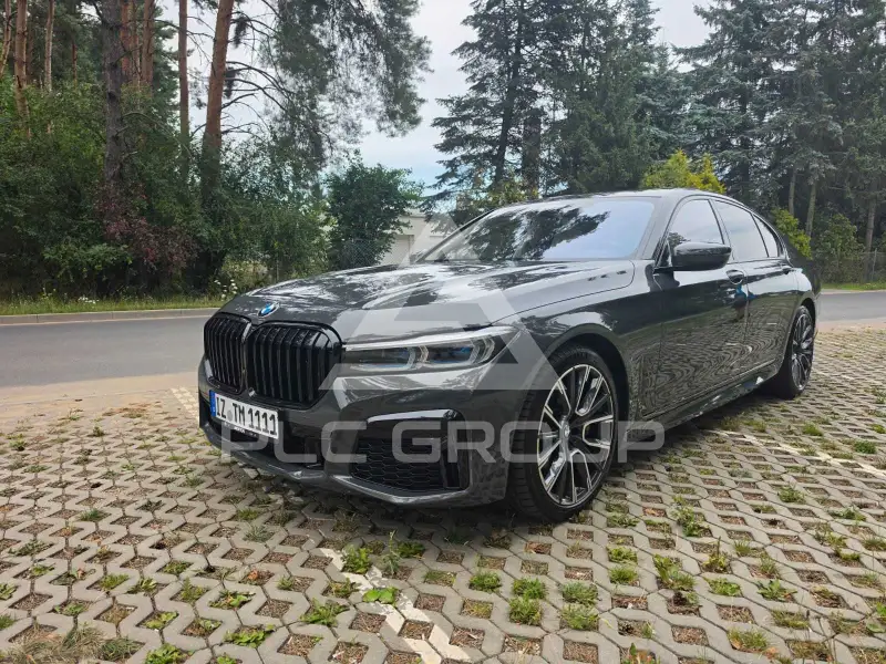 2020 BMW 750