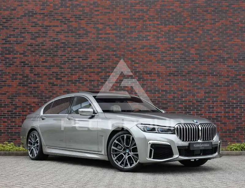 2020 BMW 750