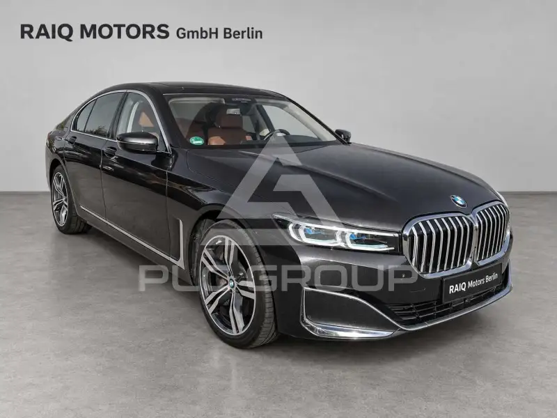 2020 BMW 750