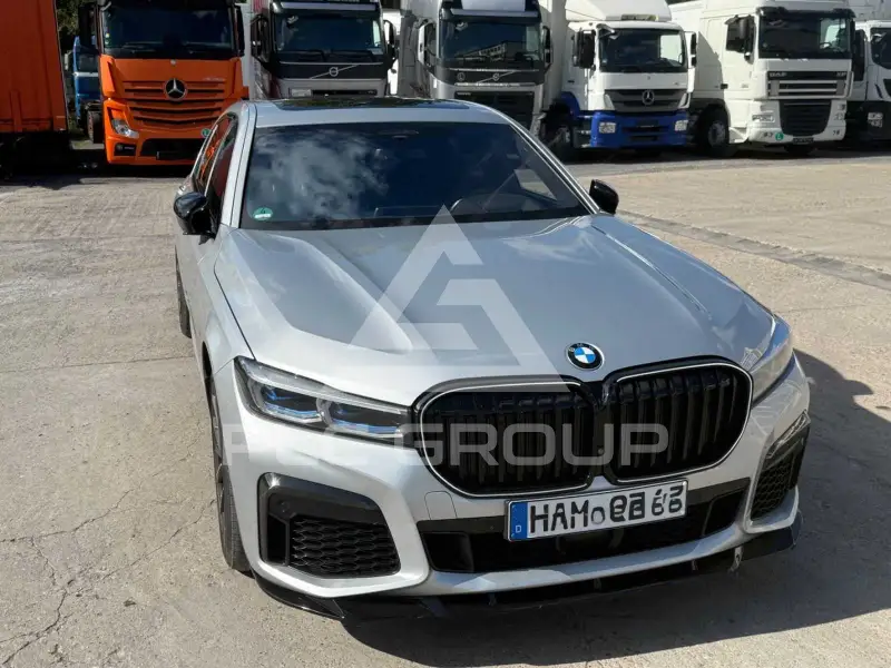 2020 BMW 750