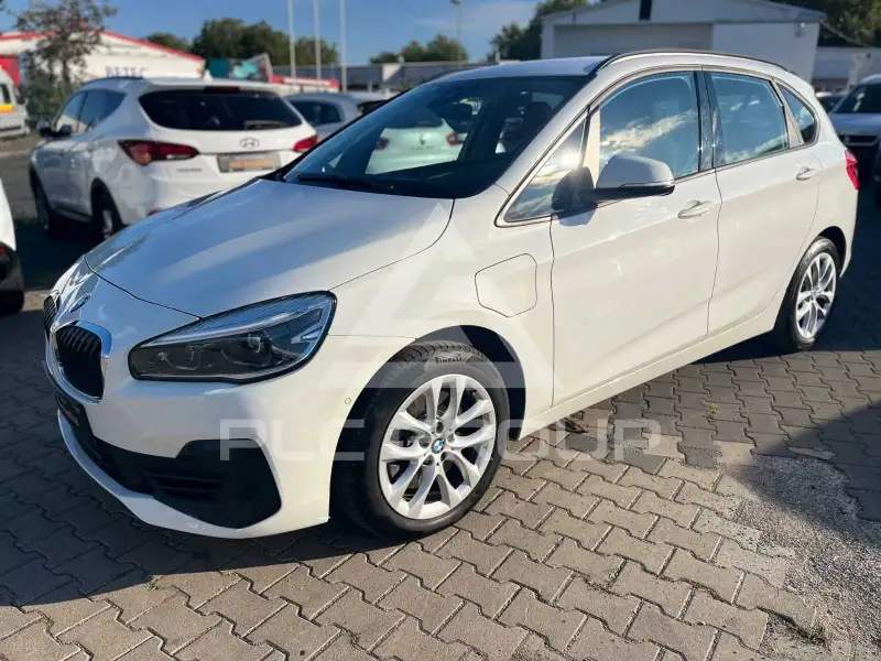 2020 BMW 225