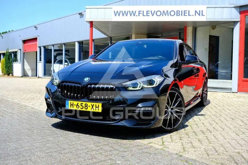 2020 BMW 218
