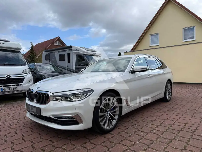 2020 BMW 530