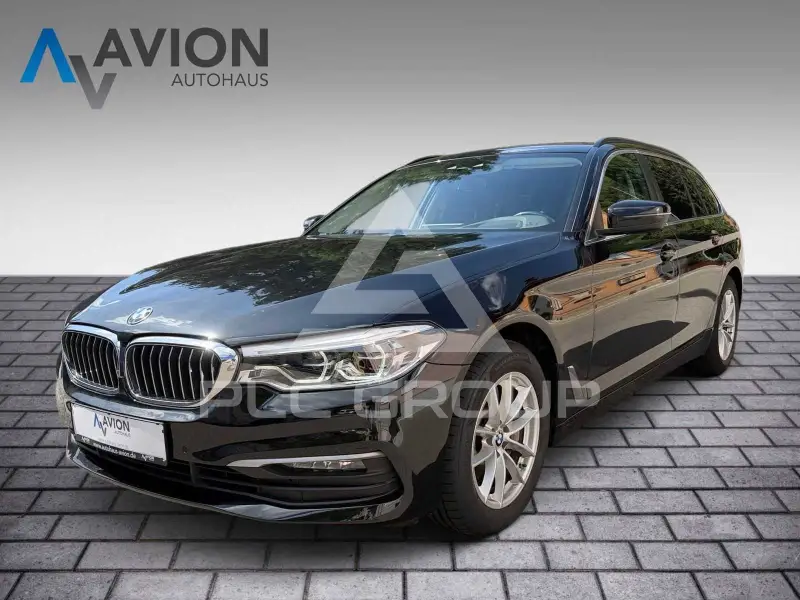 2020 BMW 530
