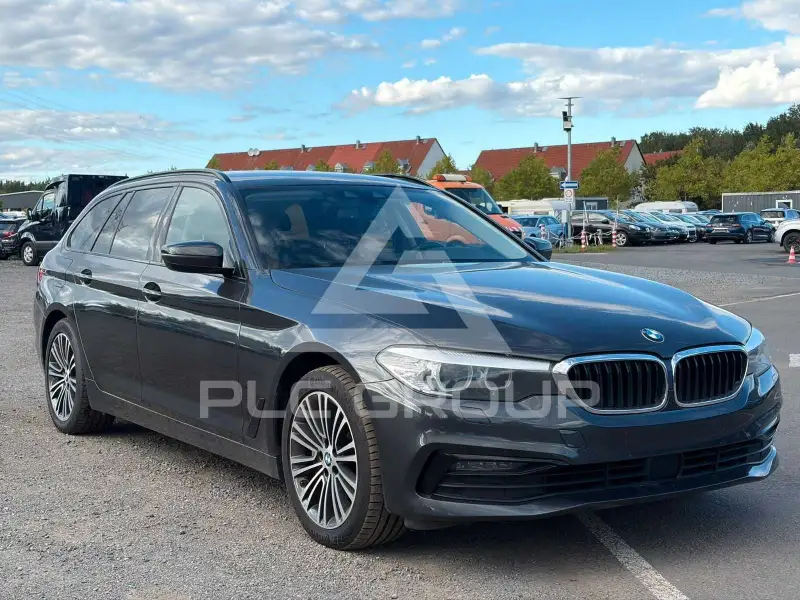2020 BMW 530