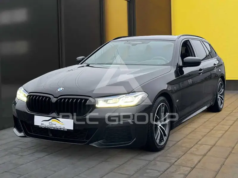 2020 BMW 530