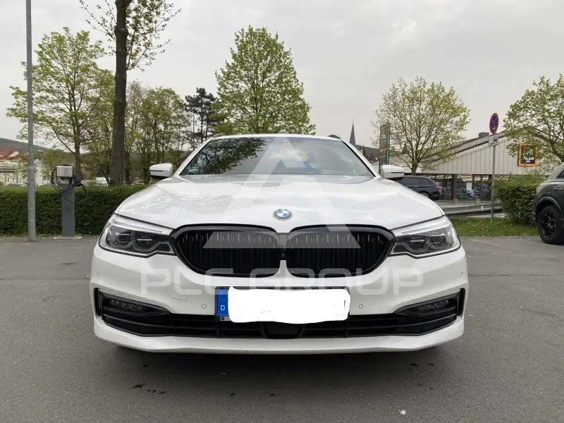 2020 BMW 530